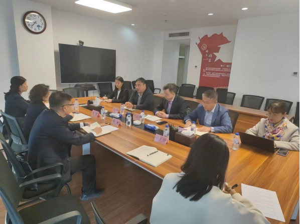 大華會計師事務所執行總裁 楊晨輝博士到訪集團